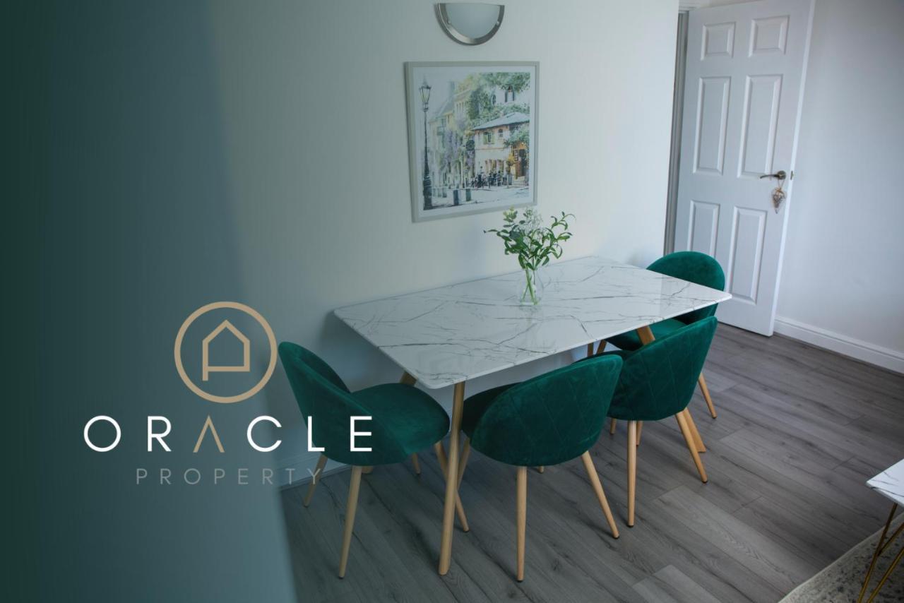Modern Townhouse Apartment With Free Parking And Wifi Stratford-upon-Avon Exterior foto